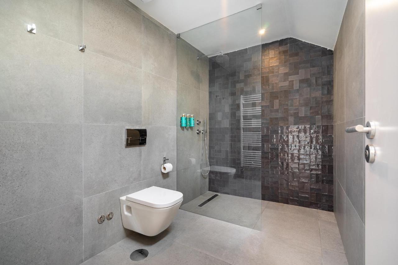 Luxury Old Town Oasis For Family And Friends Oporto