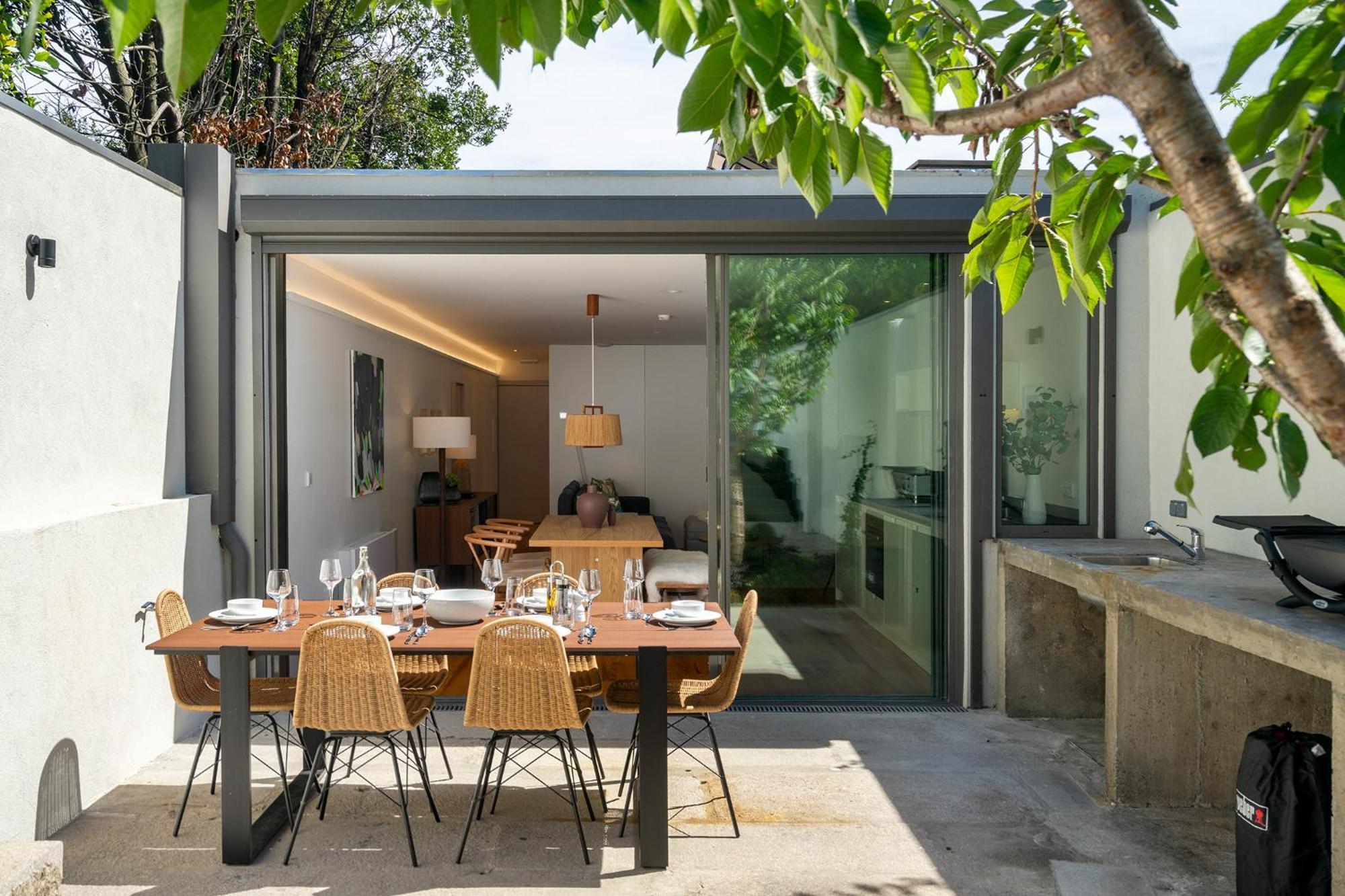 Villa Luxury Old Town Oasis For Family And Friends Oporto